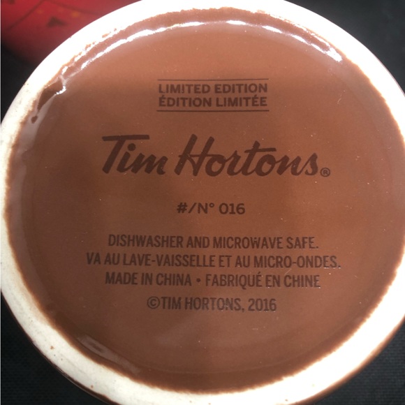 Tim Hortons Beaver and Moose Mug Set - Picture 6 of 6